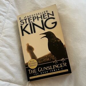 The Gunslinger by Stephen King Paperback
